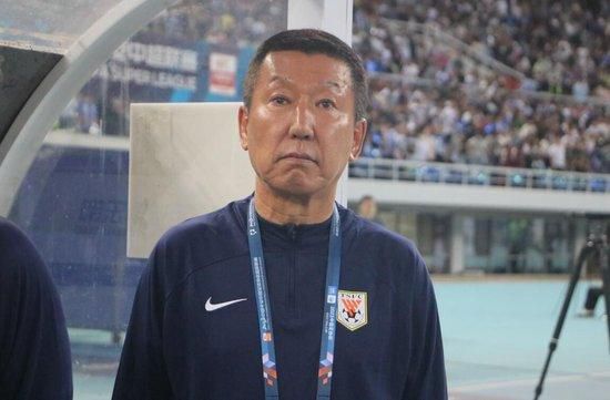 例如，《西游记》虽然是不朽经典，但近年来各种改编层出不穷，质量参差不齐，观众难免产生审美疲劳。