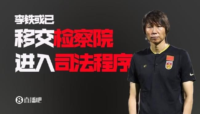 侯佩岑怀男娃挺孕肚脚踩恨天高 向大S交流心得 2014-05-08 5月7日在台北，女星侯佩岑出席某服饰品牌的宣传活动。