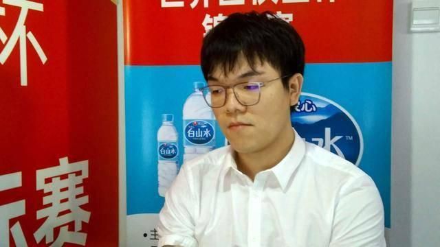 正是党和国家通过明确价值坐标、完善配套政策促成不同题材、类型电影的综合协同发展，最终助力青年演员在传承老一辈“崇德尚艺”精神的同时，以当代视听语言，延续精神血脉、不断继往开来。