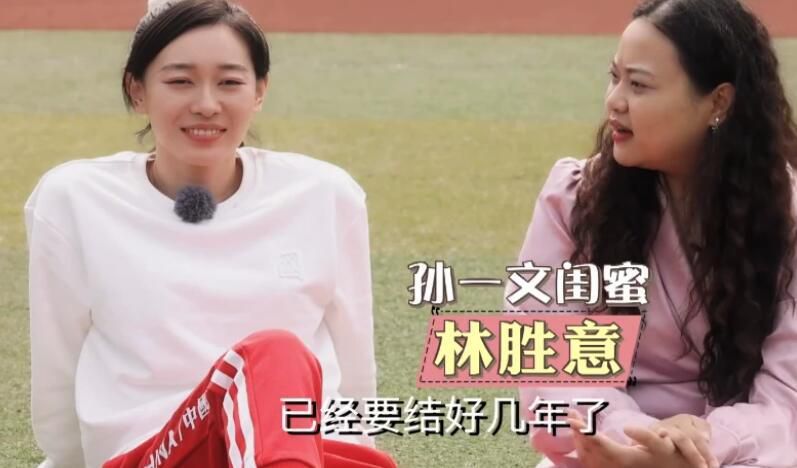 电影《小猪佩奇过大年》发布“团圆路”海报和“回家过年”主题剧照，陪伴万千家庭千里相聚，老少三代春节团圆看佩奇。