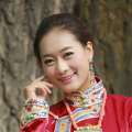 发挥优势，共同推动电影艺术的发展，霍：我觉得很客观，英皇电影会继续推动香港电影振兴，把更多的中国好电影推向国际舞台。